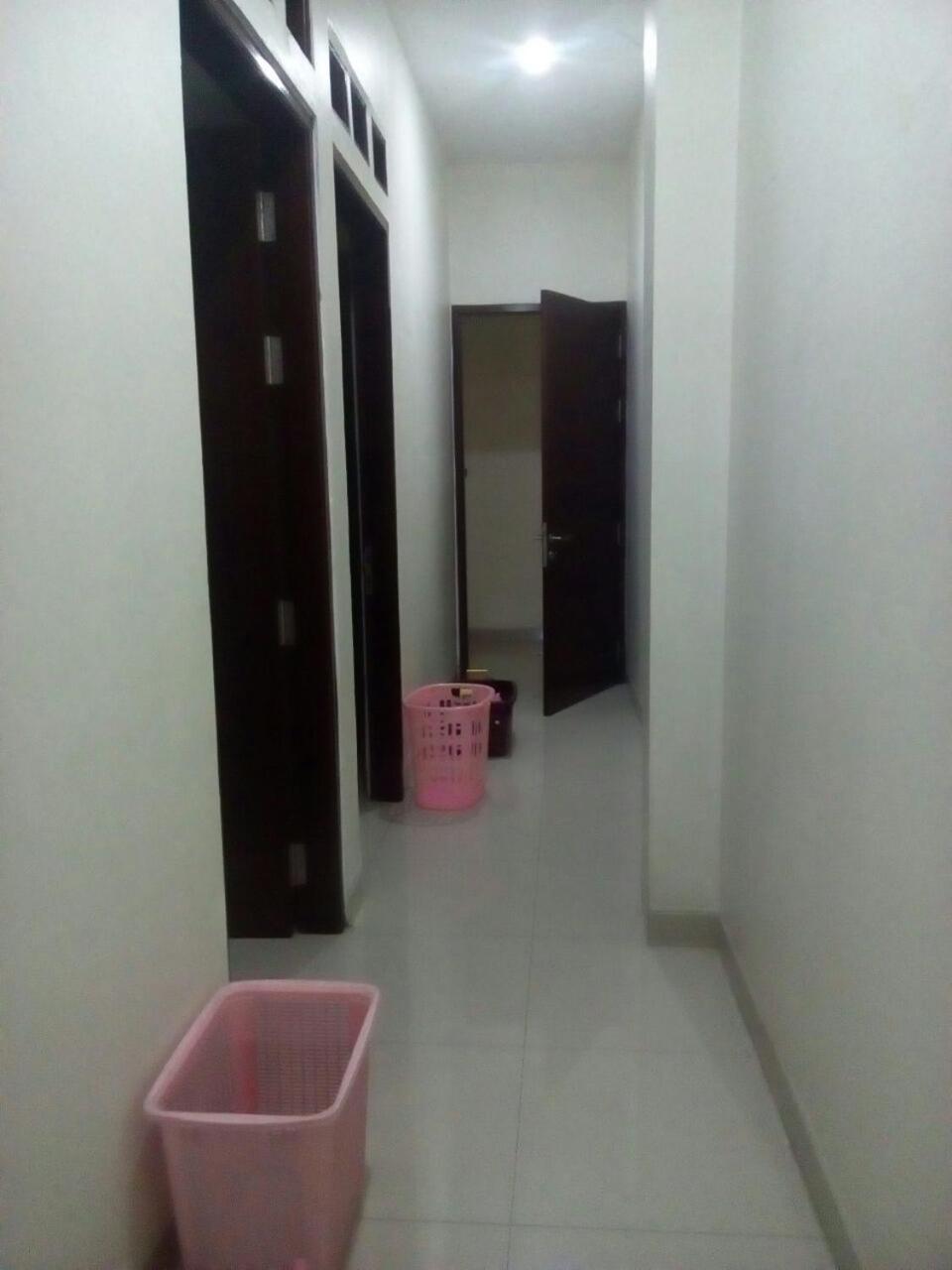 Bintara Jaya Yemima Guest House Bekasi Eksteriør bilde