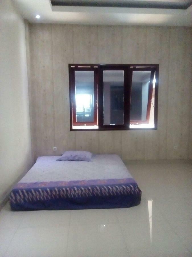 Bintara Jaya Yemima Guest House Bekasi Eksteriør bilde
